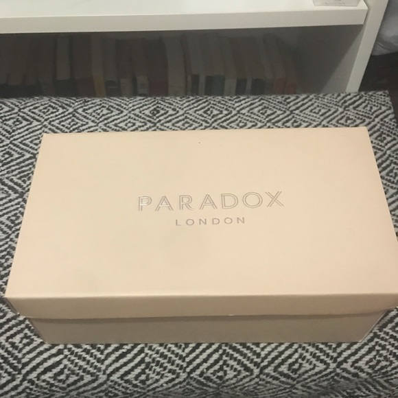Paradox London Tessa champagne shimmer print, new in box, 9.5W $75 - Picture 8 of 9